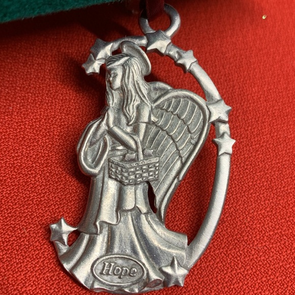 Longaberger Pewter Angel Basket Ornament HOPE Christmas 1998 - Picture 3 of 4